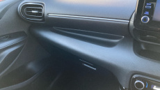 Toyota Yaris 1.5 Hybrid Design 5dr CVT Hybrid Hatchback